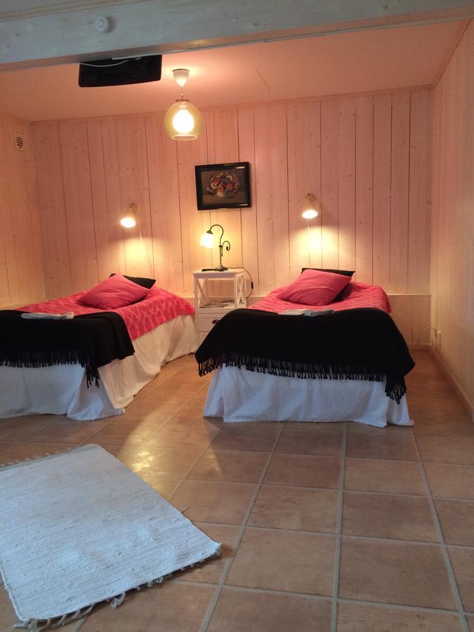 Skummesloev B & B Laholm Buitenkant foto