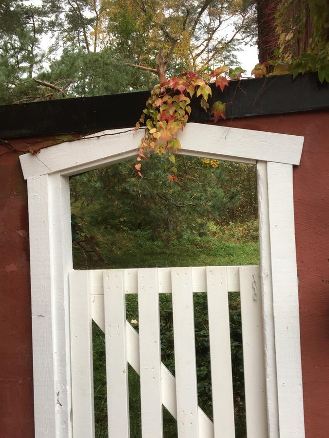 Skummesloev B & B Laholm Buitenkant foto