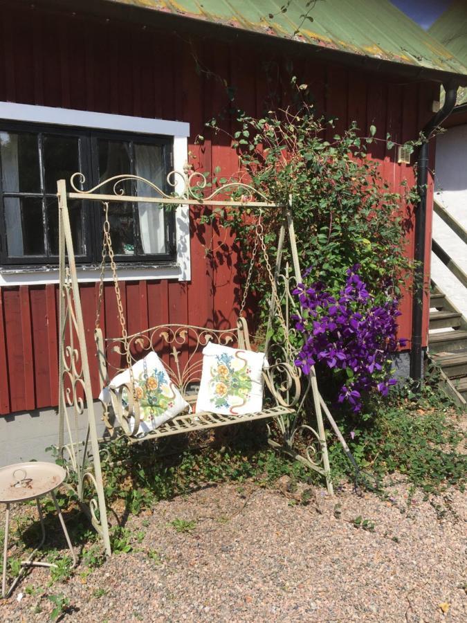 Skummesloev B & B Laholm Buitenkant foto